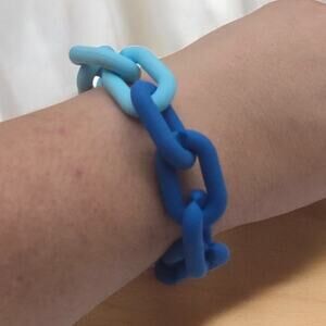 Blue Chunky Link Bracelet Two Tone Resin Chain Bracelet Retro Pop Statement